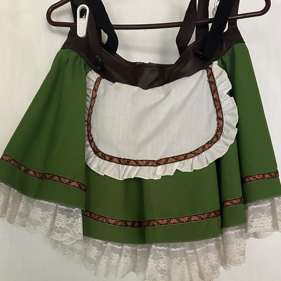 Heidi Adult Halloween Costume - Picture 6 of 8